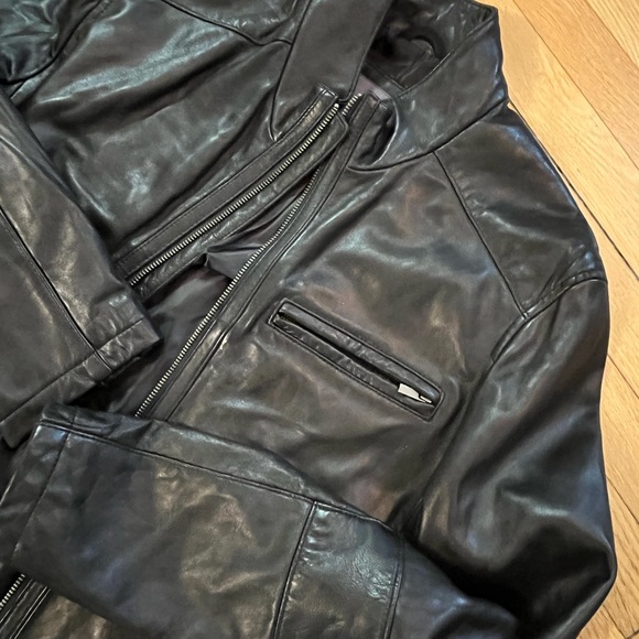 Cole Haan Unisex Sleek Black Leather Jacket Lambskin - Picture 6 of 12
